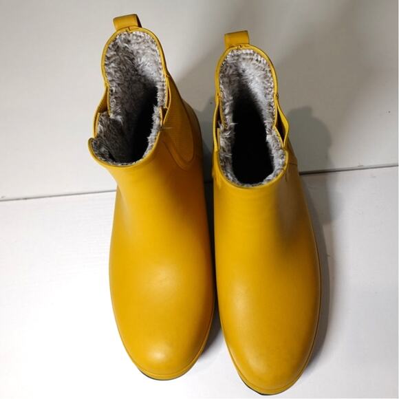 BOGS BLOOM BUTTERSQATCH /MARIGOLD YELLOW WATERPROOF BOOT - Picture 3 of 8